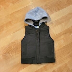 Genuine Kids Oshkosh B'gosh sherpa hooded Puffer utility vest size 18 months